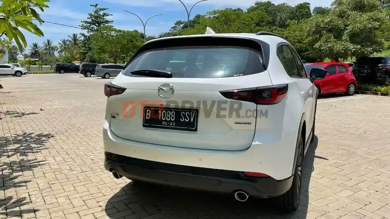 Foto - Beberapa Faktor Yang Membuat Mazda CX-5 Terbaru Laris Manis