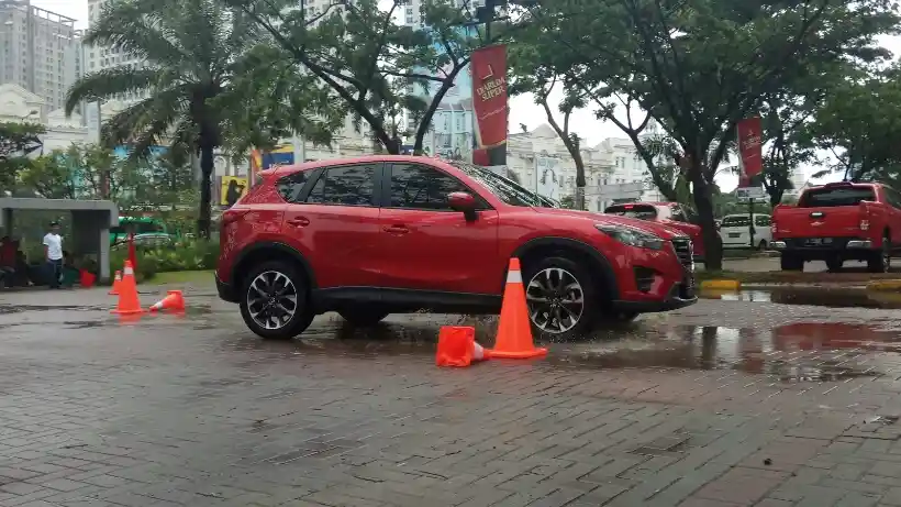 Foto - Komunitas Mazda CX-5 Terpukau Suspensi Baru KYB