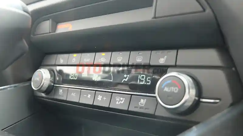 Foto - FIRST DRIVE: Mazda CX-9 2019
