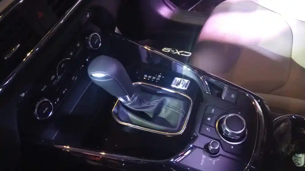 Foto - GALERI FOTO: Mazda CX-9 Generasi Terbaru 2018 (16 Foto)