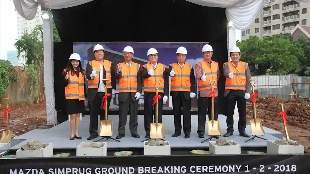 Berita - Mazda Bangun Dealer Sekaligus Kantor Pusat di Kawasan Elit Jakarta