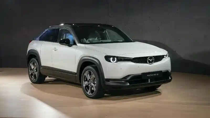 Foto - Mazda Siapkan 13 Mobil Listrik Hingga 2025, Intip Bocorannya