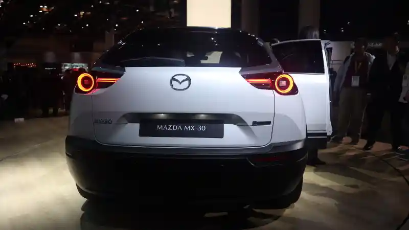 Foto - Diproduksi di Jepang, Mobil ini Malah Debut di Eropa