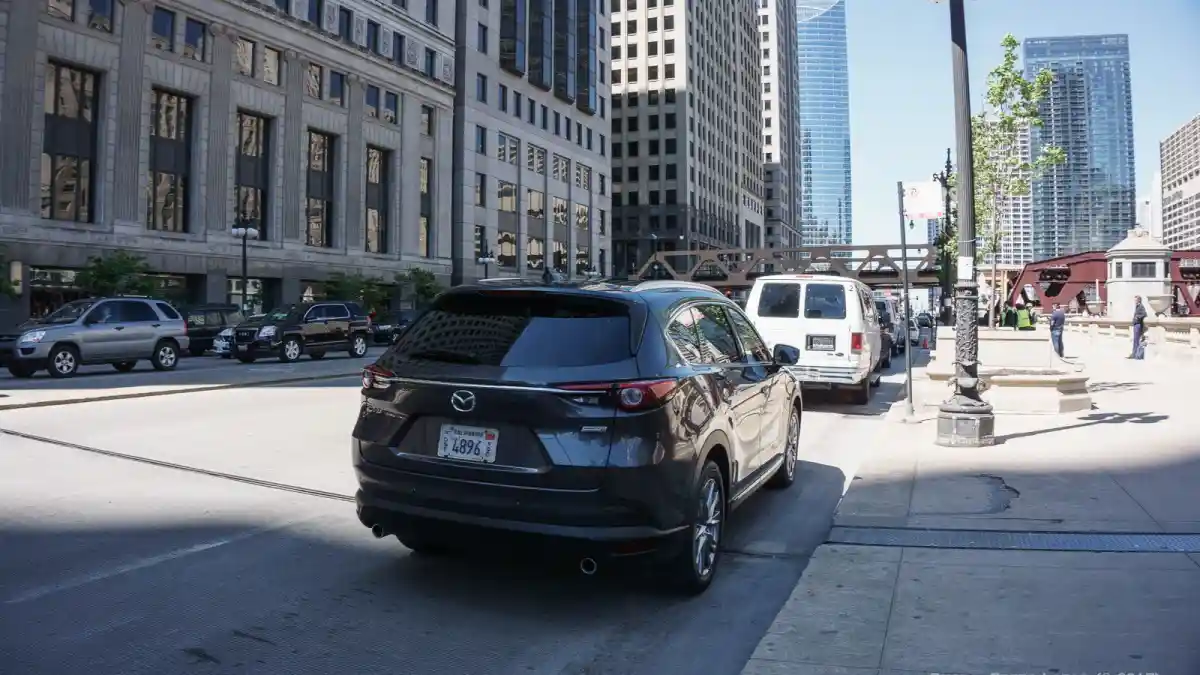 Foto - SPY SHOT: Wujud Utuh Mazda CX-8 Terlihat Jelas