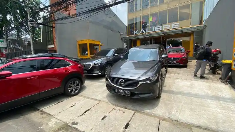 Foto - PPKM Dilonggarkan, Mazda Gelar Test Drive Offline Menyusuri Jakarta