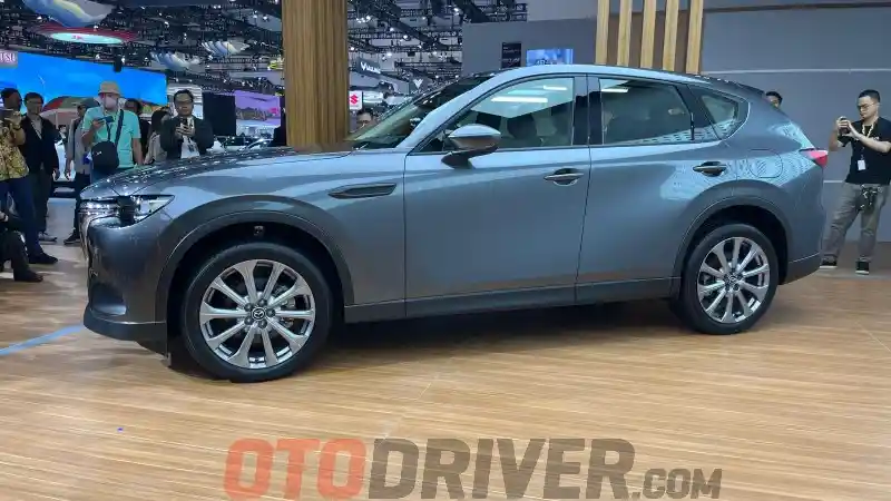 Foto - Mazda Luncurkan CX-60 Varian Termurah Di GIIAS 2024, Selisih Rp 389 Juta Dengan Varian Kuro Dan Elite