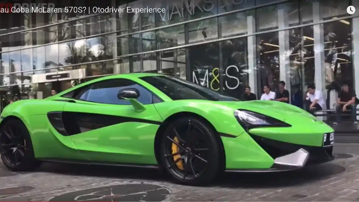 Foto - Mau Coba McLaren 570S? Simak Video Ini