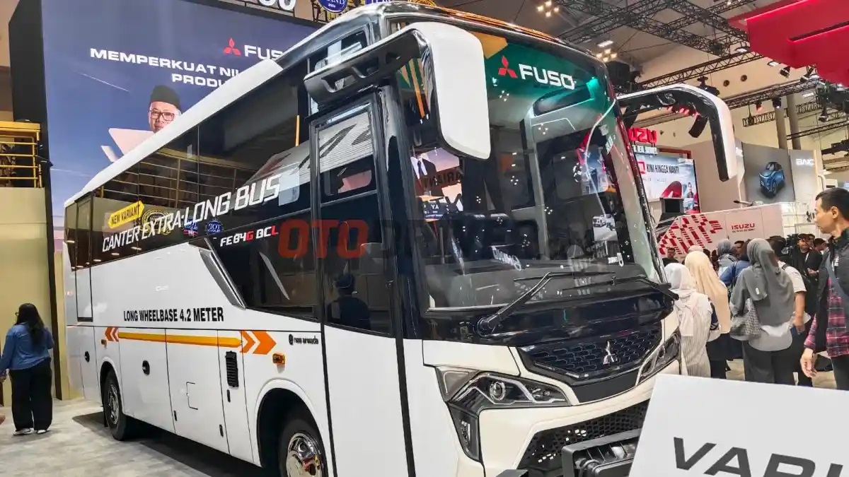 Bus - Bus Fuso Dibuat Lebih Panjang Untuk Bidik Peluang Besar Industri Pariwisata