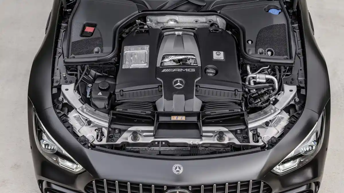 Foto - Mercedes-AMG Rilis Mobil Baru yang Tak Terduga