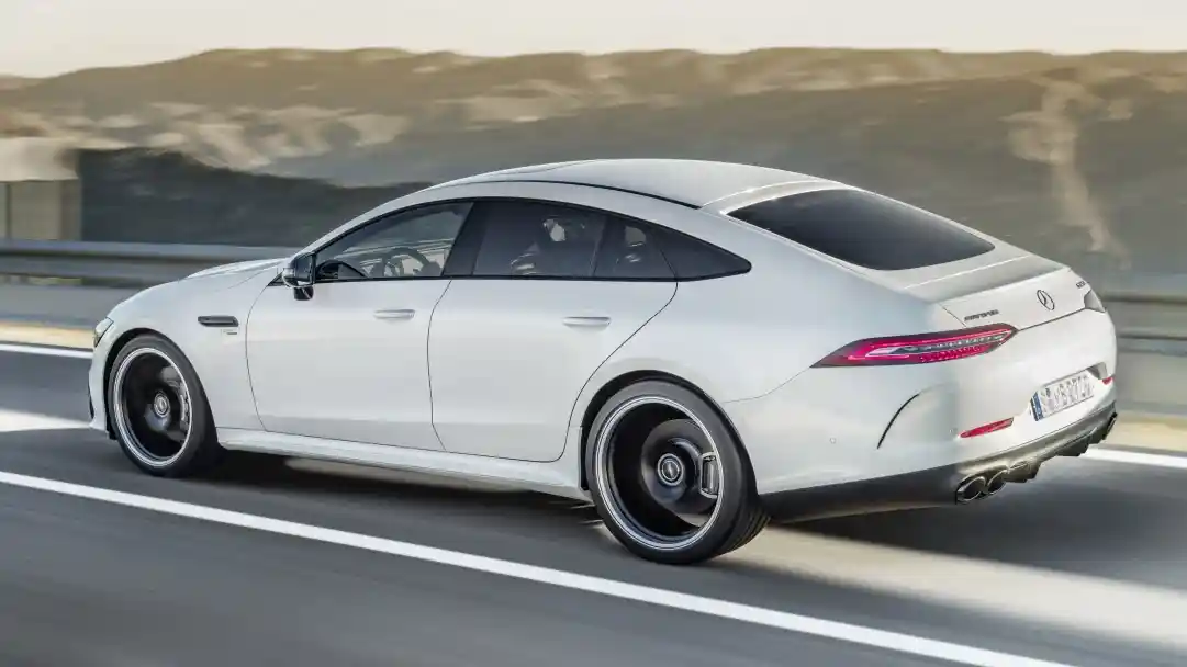 Foto - Pertama Kalinya Mercedes-AMG Buat Mobil Hybrid Berperforma Tinggi