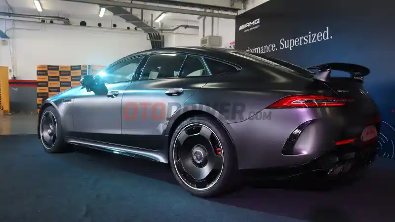 Foto - Sedan Terkencang Mercedes-Benz Juga Bakal Muncul di Indonesia