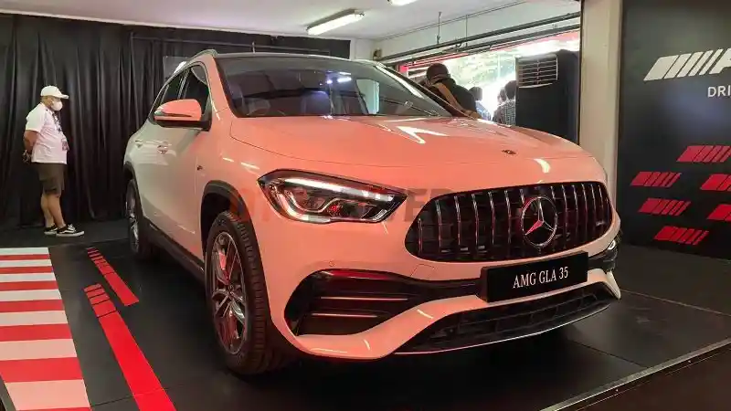 Foto - Dirakit Di Indonesia, Mercedes-AMG A 35 dan GLA 35 Resmi Meluncur