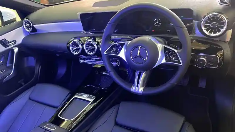 Foto - Mercedes-Benz A-Class Kini Juga Mendapatkan Improvement