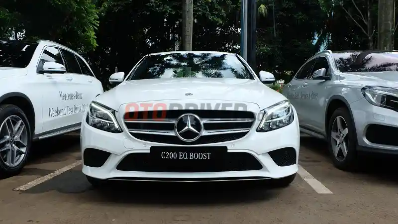 Foto - Dua Faktor Yang Bikin Mercedes-Benz Kembali Jadi Brand Luxury Terdepan di Indonesia