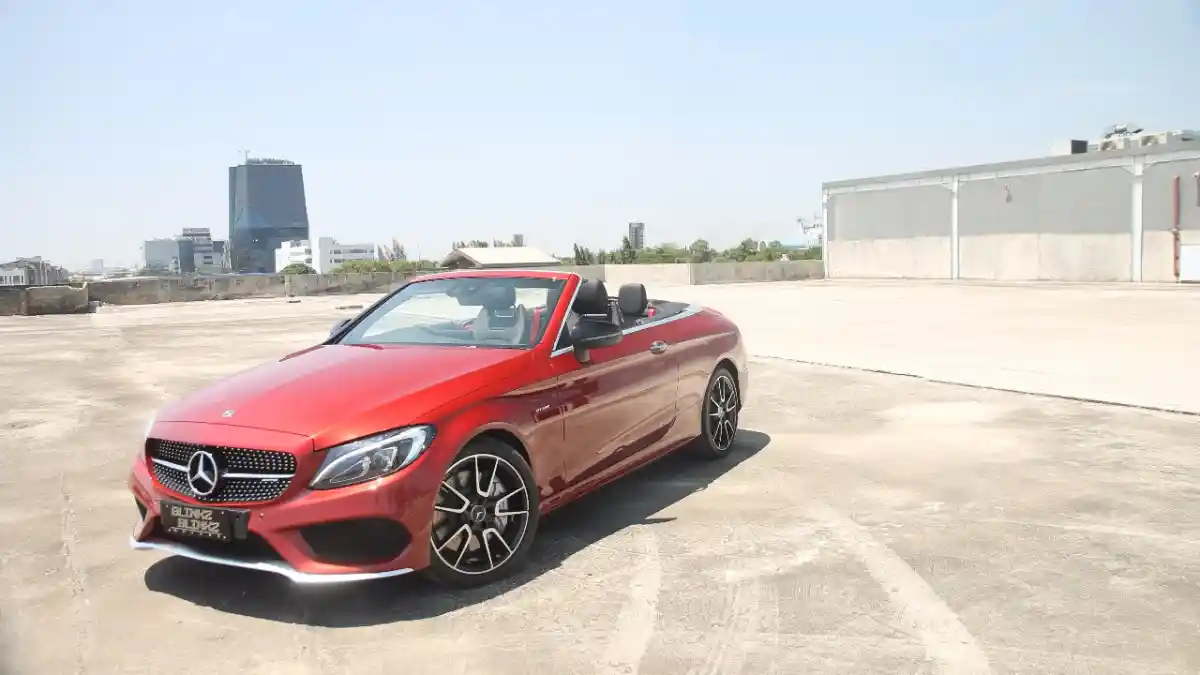 Foto - Hampir Satu Juta Unit Mercedes-Benz Kena Recall, Termasuk Indonesia?