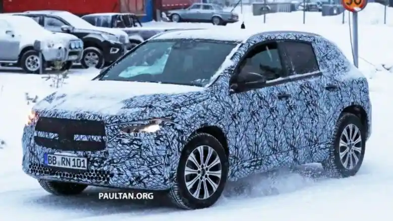 Berita - SPY SHOT: Mercedes-Benz EQA 