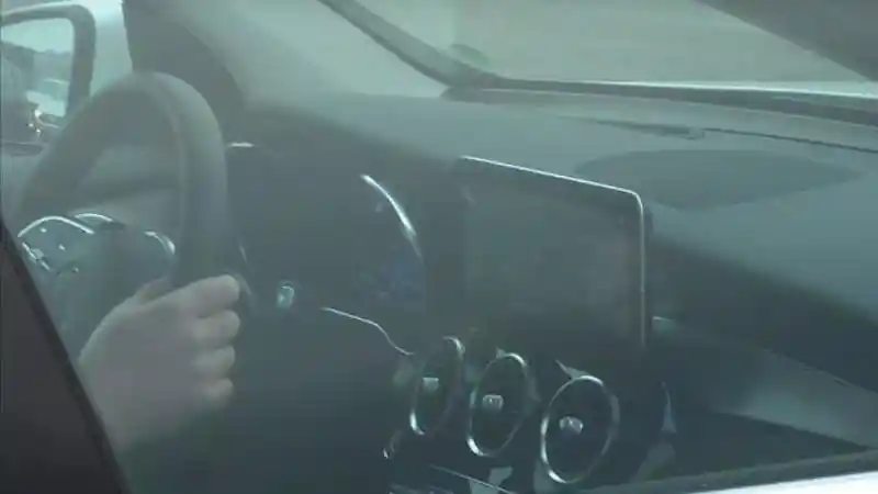 Foto - SPY SHOT: Mercedes-Benz GLC Facelift
