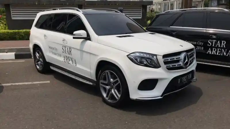 Foto - Mercedes-Benz: SUV Premium Naik Daun, Sedan Tetap Jadi Backbone