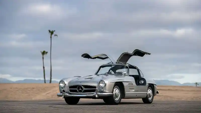 Used Car - Mobil Vokalis Maroon 5 Dijual Seharga Belasan Miliar Rupiah