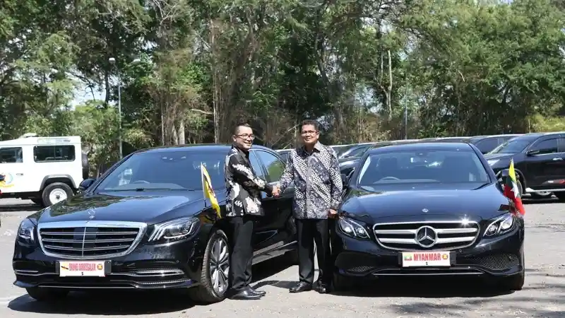 Berita - Puluhan Unit Mercedes-Benz Jadi Armada Sidang Tahunan IMF 2018 di Bali, Apa Alasannya?
