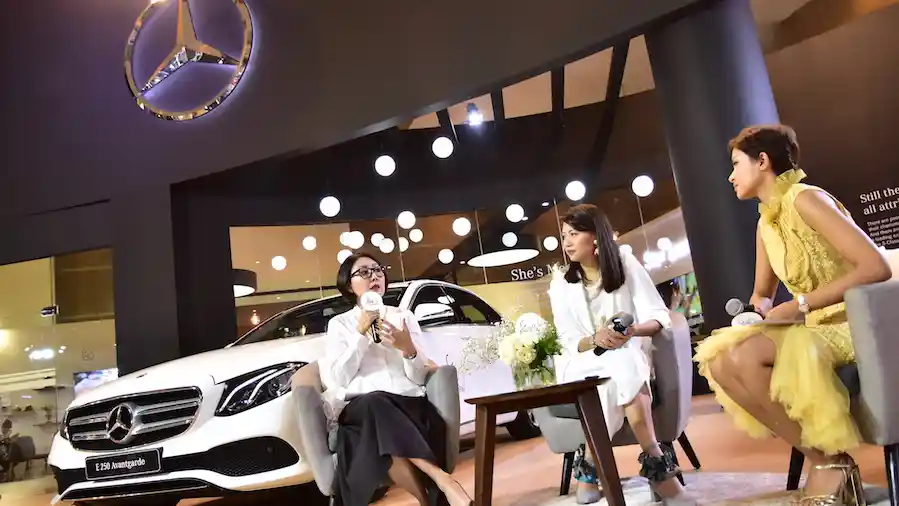 Berita - Merayakan Hari Kartini Bersama Mercedes-Benz, Tokoh Wanita Indonesia Suka S-Class