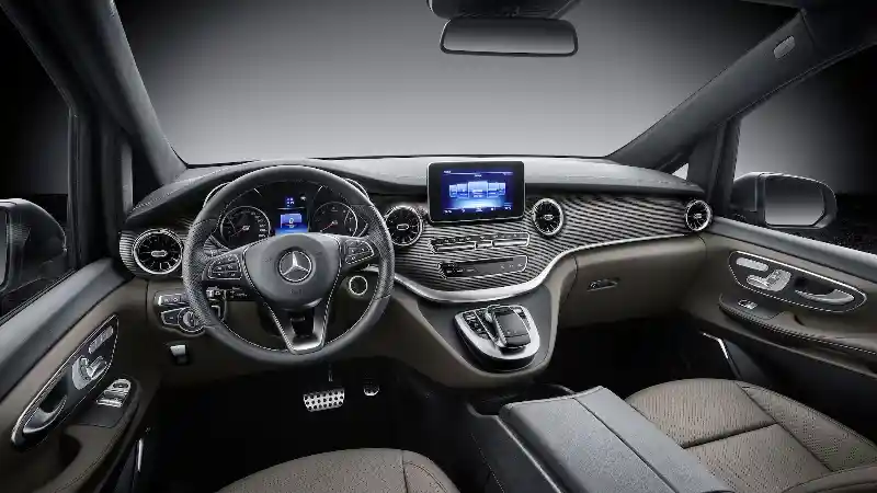 Foto - Mercedes-Benz V-Class Facelift India Bisa Pijat Punggung Penumpang