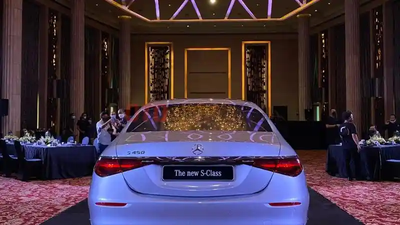 Foto - Mercedes-Benz S-Class Resmi Meluncur Dibanderol Di Atas Rp 3 Miliar