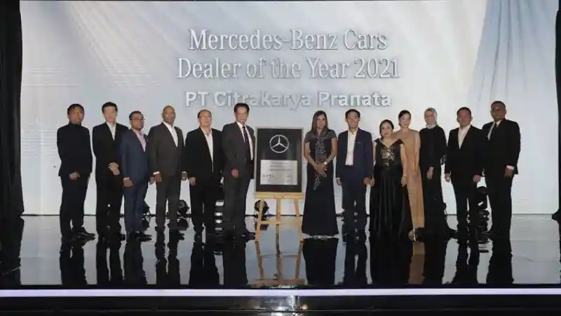 Foto - Dealer Terbaik Mercedes-Benz Terletak di Bandung, Di Mana Lagi Yang Urutan Kedua dan Ketiga?