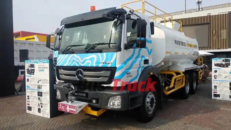 Foto - Ada Program Cek Bus Gratis Jelang Nataru Oleh Mercedes-Benz