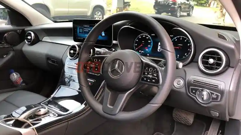 Foto - First Drive: Mercedes-Benz C 180 Avantgarde Line 