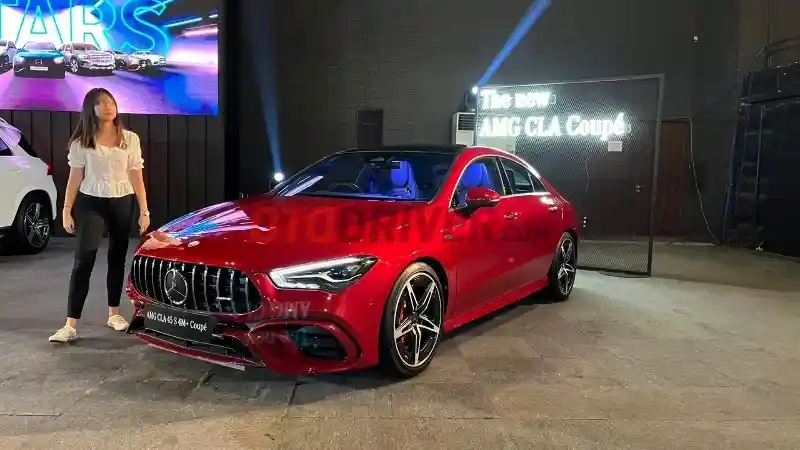 Foto - Mercedes-Benz Luncurkan 7 Model Baru Sekaligus