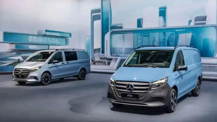 Foto - Debut Keroyokan Mercedes-Benz V-Class 2024, EQV, Vito, dan eVito Facelift