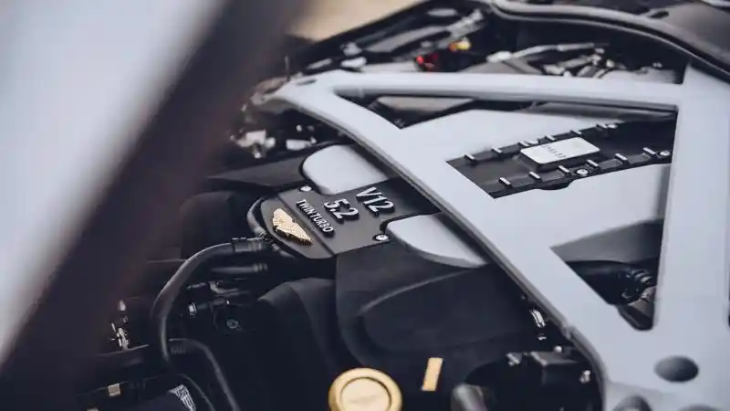 Foto - 5 Mesin Supercar Berdesain Sexy