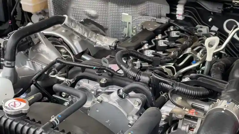 Foto - Triton Varian HD-X Siap Tenggak Berbagai Kualitas BBM Solar Berkat Penyesuaian Komponen Ini