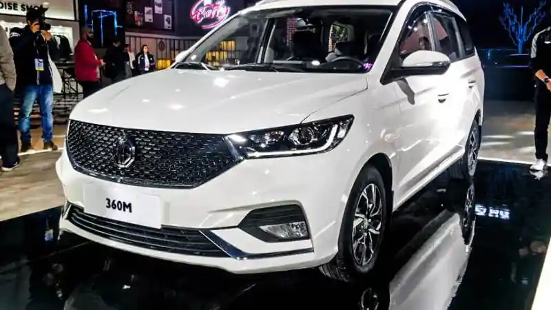 Foto - Harga LMPV Kembaran MG 360M Sangat Menarik