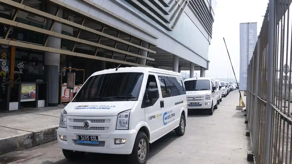 Van - Lampung-Jakarta, DFSK Gelora E Habiskan Ongkos Lima Puluh Ribuan
