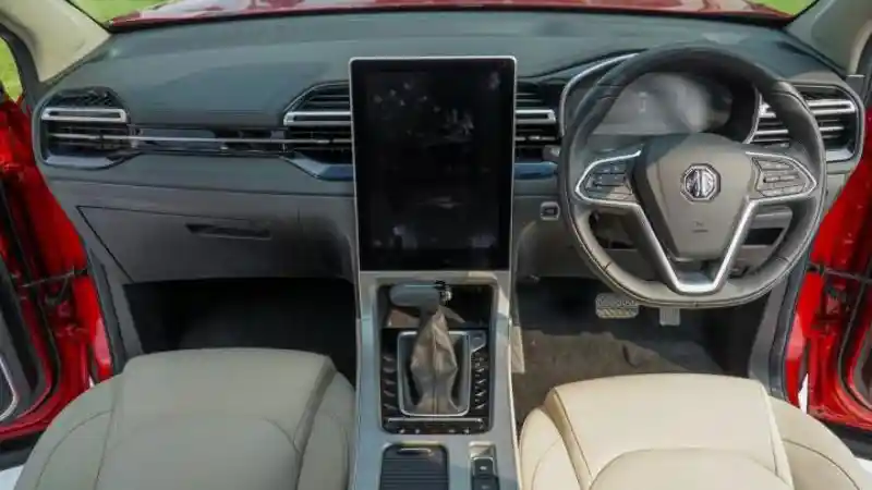 Foto - Wuling Almaz Versi India Dapatkan Facelift, Lebih Modern!