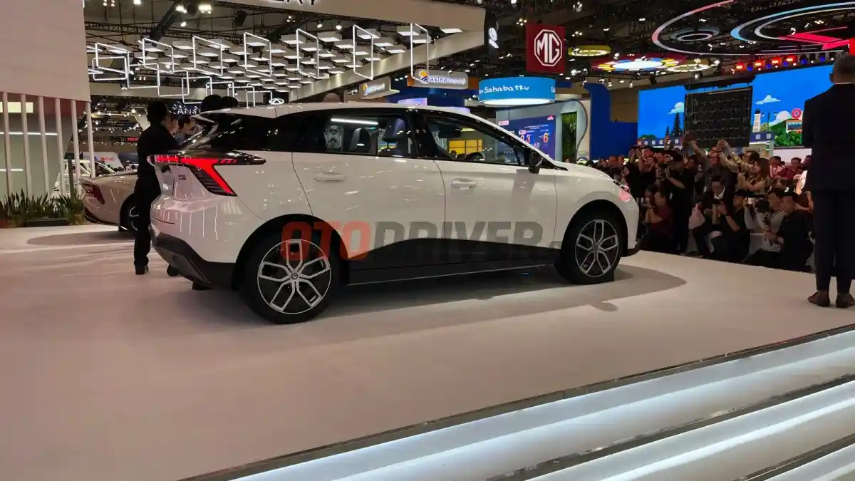 Berita - MG Luncurkan MG4 EV Max Dengan Harga Rp 419 Juta
