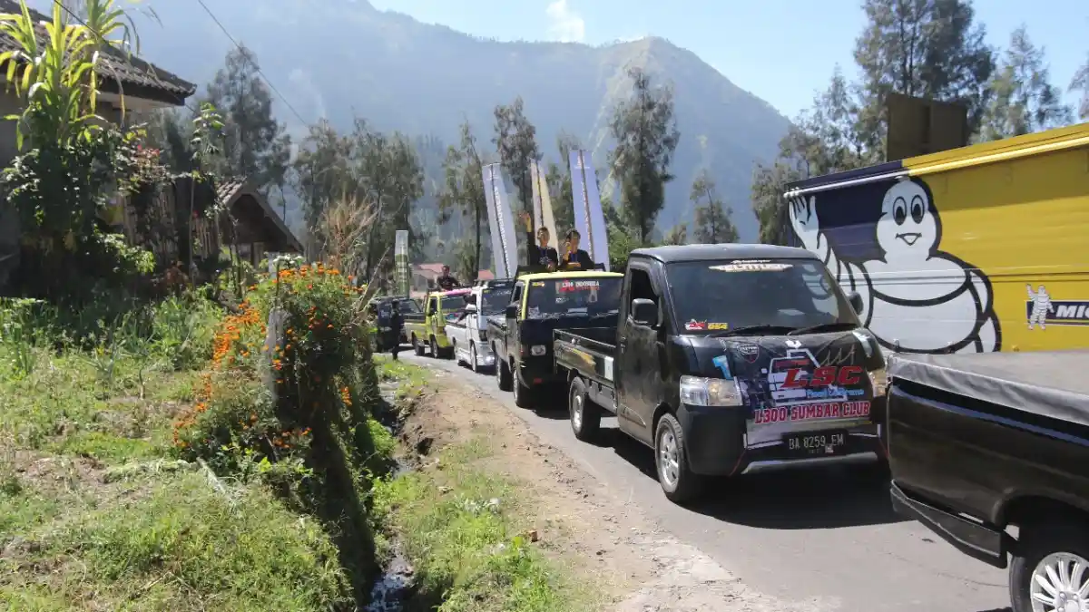 Foto - Michelin Rilis Ban Baru Untuk Mitsubishi L300 dan Sekelasnya