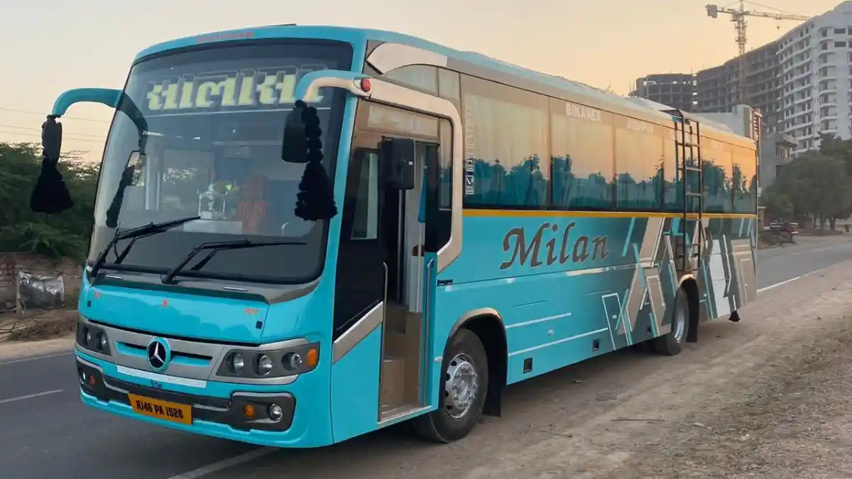 Bus - Seperti Ini Penampakan Sleeper Bus India, Tampang Jadul Interior Ala Hotel