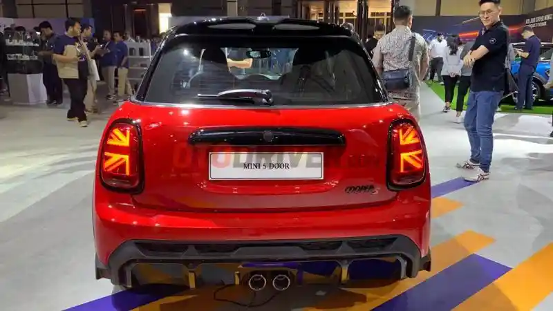 Foto - GALERI: Edisi Spesial, Mini 5-Door Cooper S Sport Punya Tampang Sporty