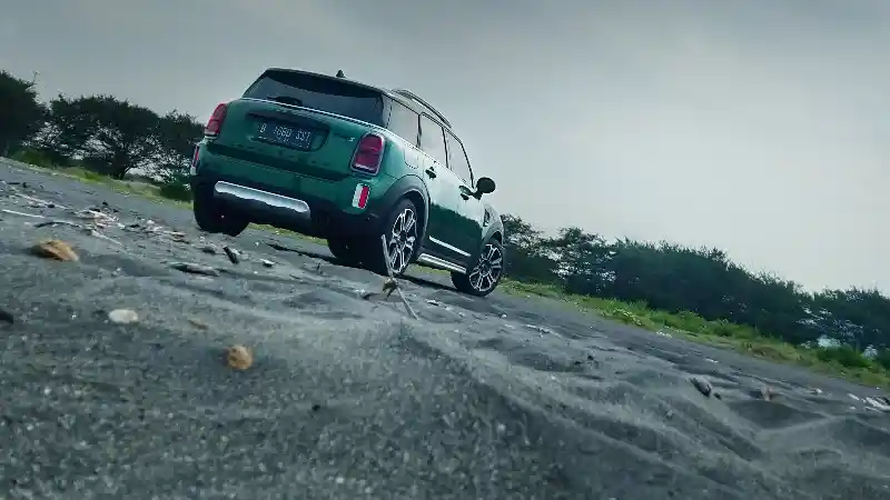 Foto - Mau Beli Mobil Bekas Tapi Kurang Paham? Pakai Jasa Pengecekan Sedang Menjadi Tren