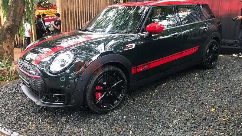 Foto - MINI Clubman dan Countryman Versi Powerful Dijual, RP 1,1 Miliar