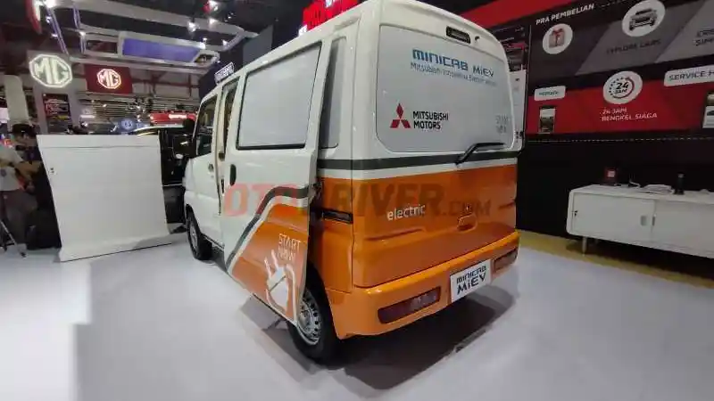 Foto - Mitsubishi Minicab MiEV Akan Dirakit di Indonesia