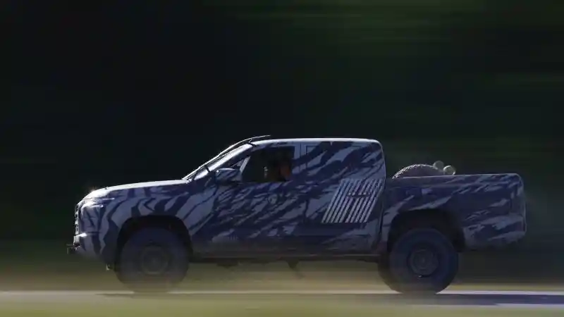 Foto - Generasi Terbaru Mitsubishi Triton Langsung Diterjunkan Ke AXCR 2023