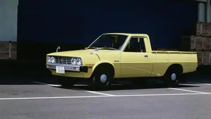 Pikap - Mitsubishi L200, Generasi Awal Hadir Tanpa Imbuhan Nama Triton