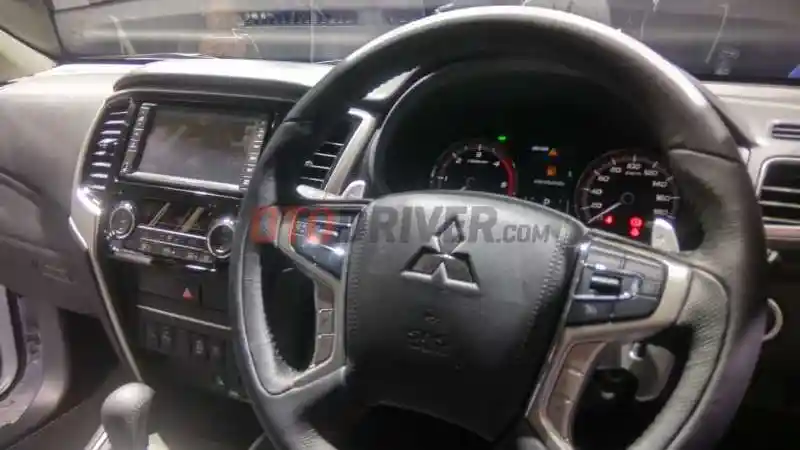 Foto - LAPORAN LANGSUNG DARI THAILAND: Mitsubishi New Triton Resmi Debut Dunia