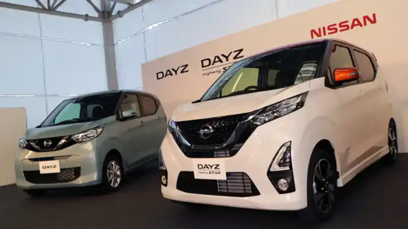 Foto - "Livina-Xpander" Versi Mungil Muncul di Jepang