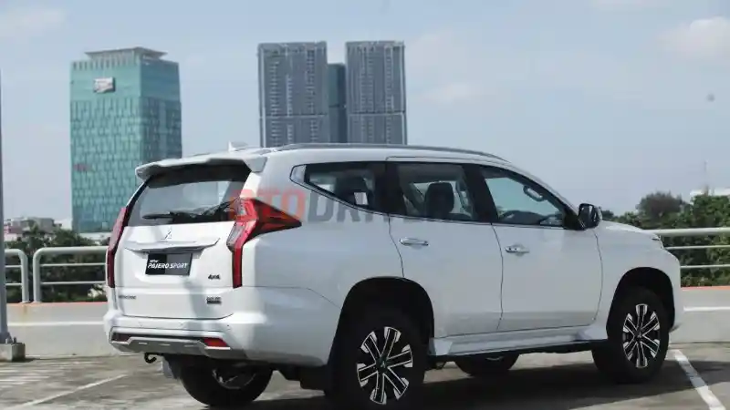 Foto - Mitsubishi Pajero Sport Resmi Meluncur, Termahal RP 733,7 Juta