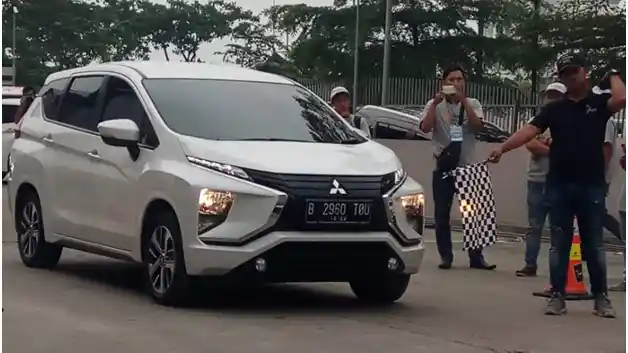 Foto - Seru! Mitsubishi XPANDER dukung Safety and Defensive Driving Program